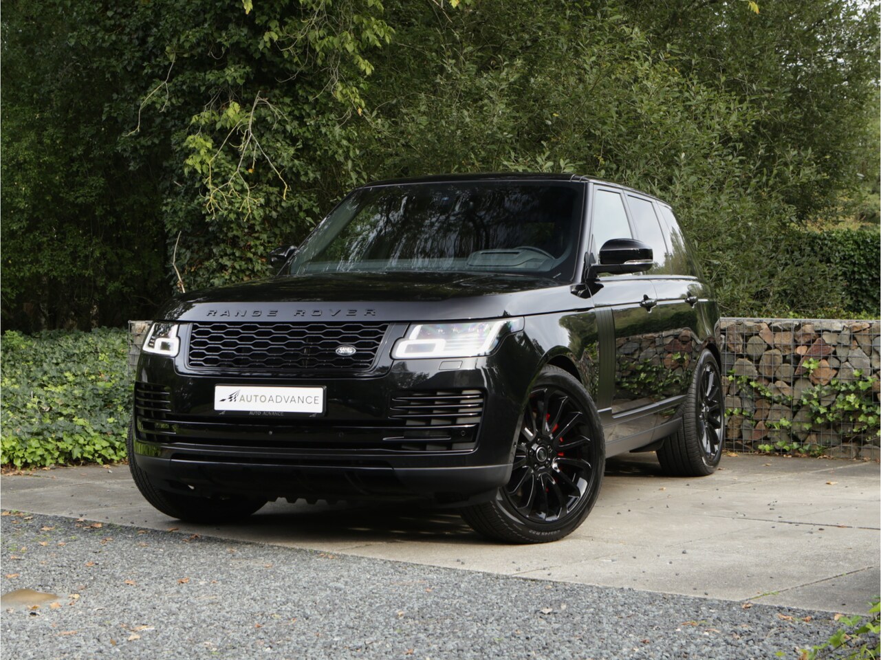Land Rover Range Rover - D300 Vogue Black Design Pack - AutoWereld.nl