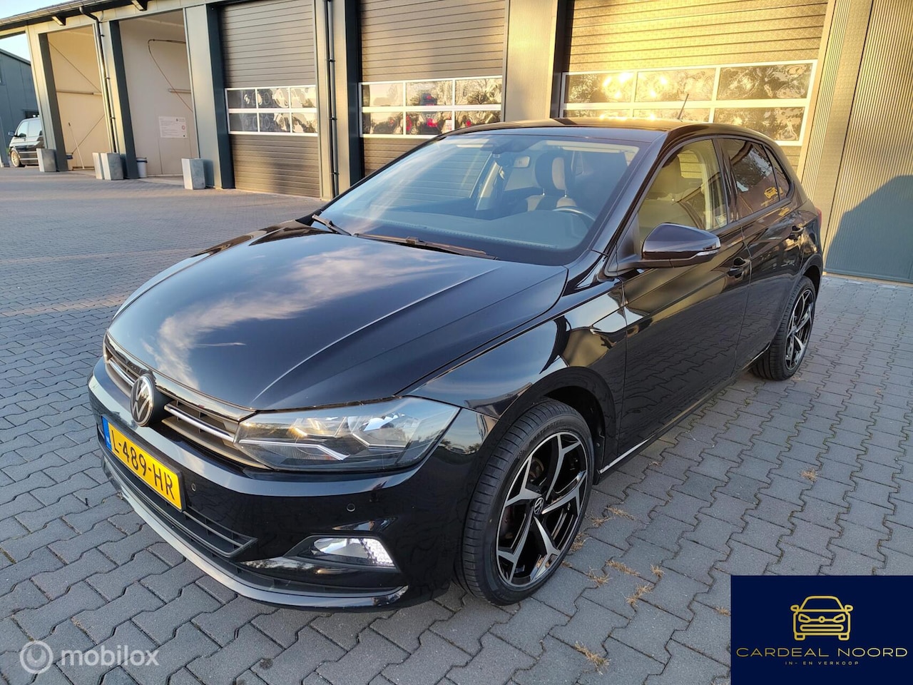 Volkswagen Polo - 1.0 TSI Comfortline Business r-line velgen! - AutoWereld.nl
