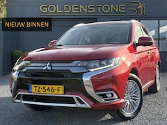 Mitsubishi Outlander - 2.4 PHEV Intense ✓1e Eigenaar✓Trakhaak✓SOH 67%✓Carplay✓Camera✓Alcantara-Leder✓Stoelverw-St