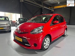 Toyota Aygo - 1.0 VVT-i Aspiration Dealer onderhouden|Navigatie|Bleutooth