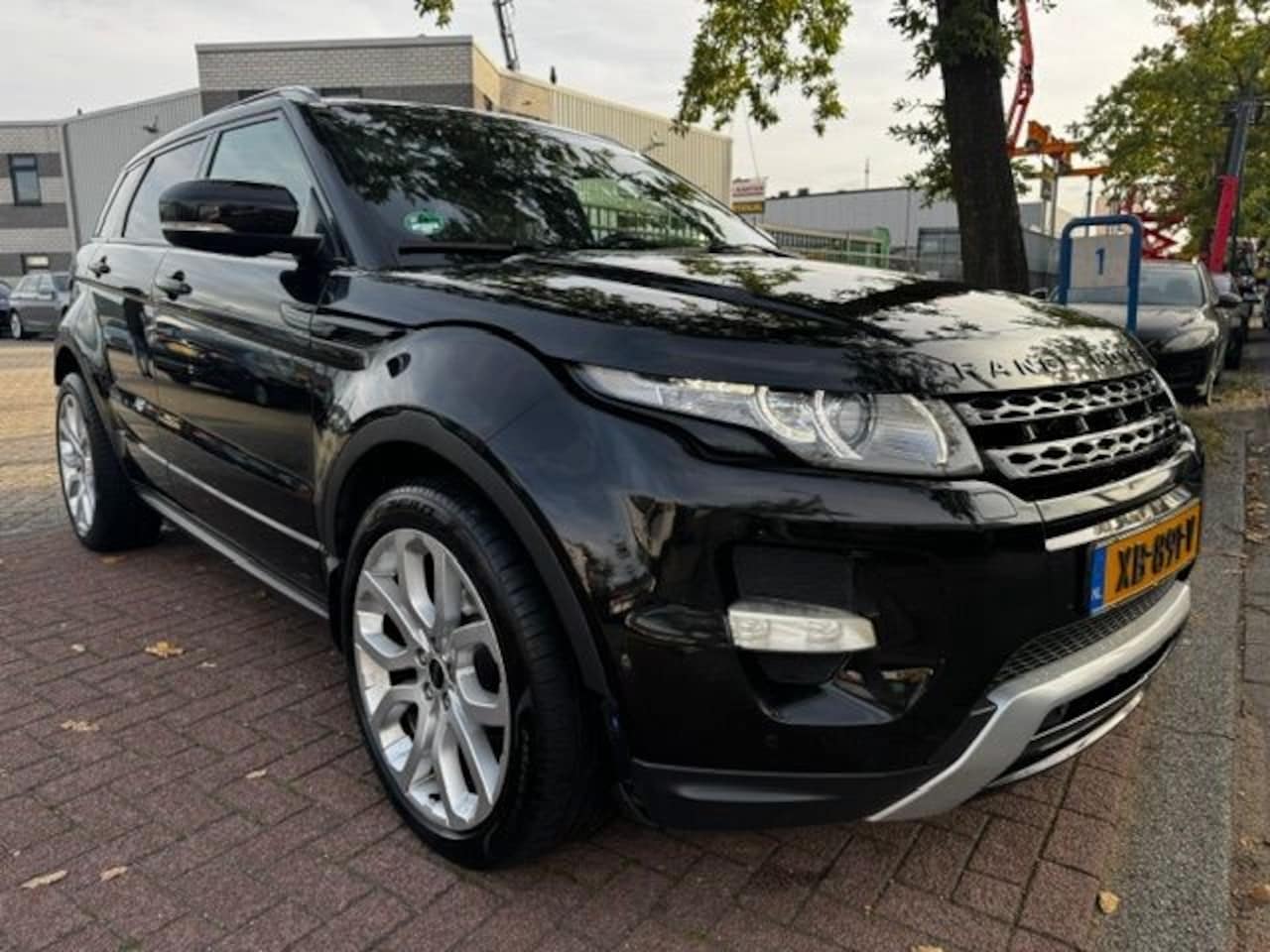 Land Rover Range Rover Evoque - 2.2 SD4 4WD Prestige Airco/ECC,Navi,Camera,Pano,Leder - AutoWereld.nl