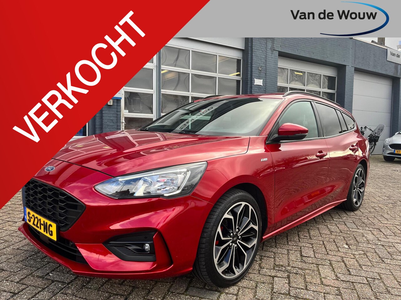 Ford Focus Wagon - 1.0 EcoBoost Hybrid 155 PK ST-Line X | RIJKLAAR | l Volledige onderhoudshistorie aanwezig - AutoWereld.nl