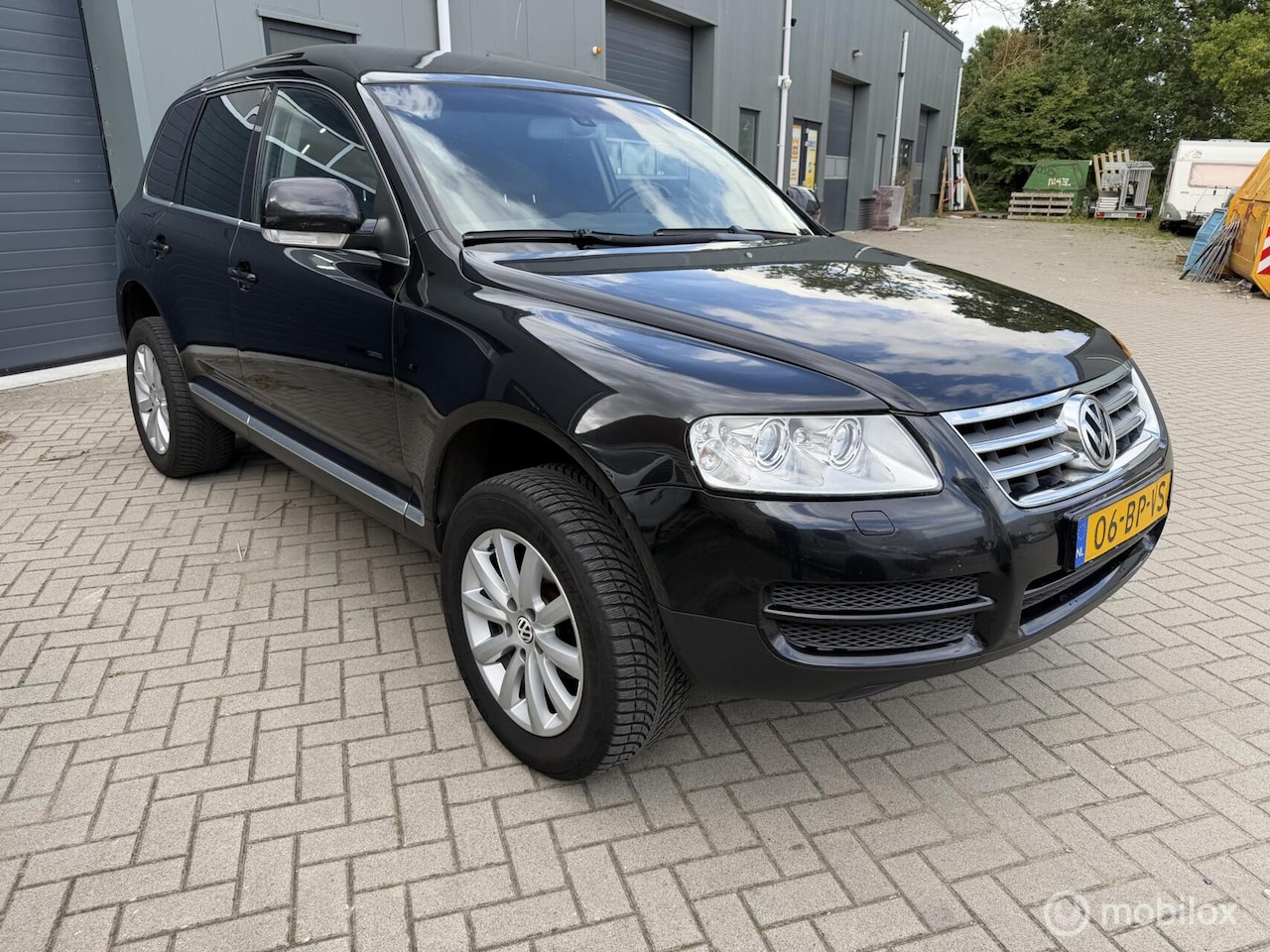 Volkswagen Touareg - 2.5 TDI/GRIJS KENTEKEN/ TREKHAAK - AutoWereld.nl