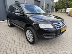 Volkswagen Touareg - 2.5 TDI/GRIJS KENTEKEN/ TREKHAAK