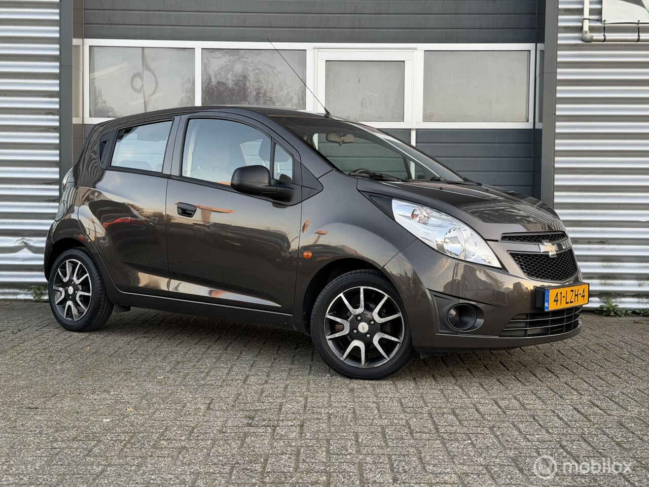 Chevrolet Spark - 1.0 2010|122.000 Km Nap|APK 06-2027|15 Inch| - AutoWereld.nl