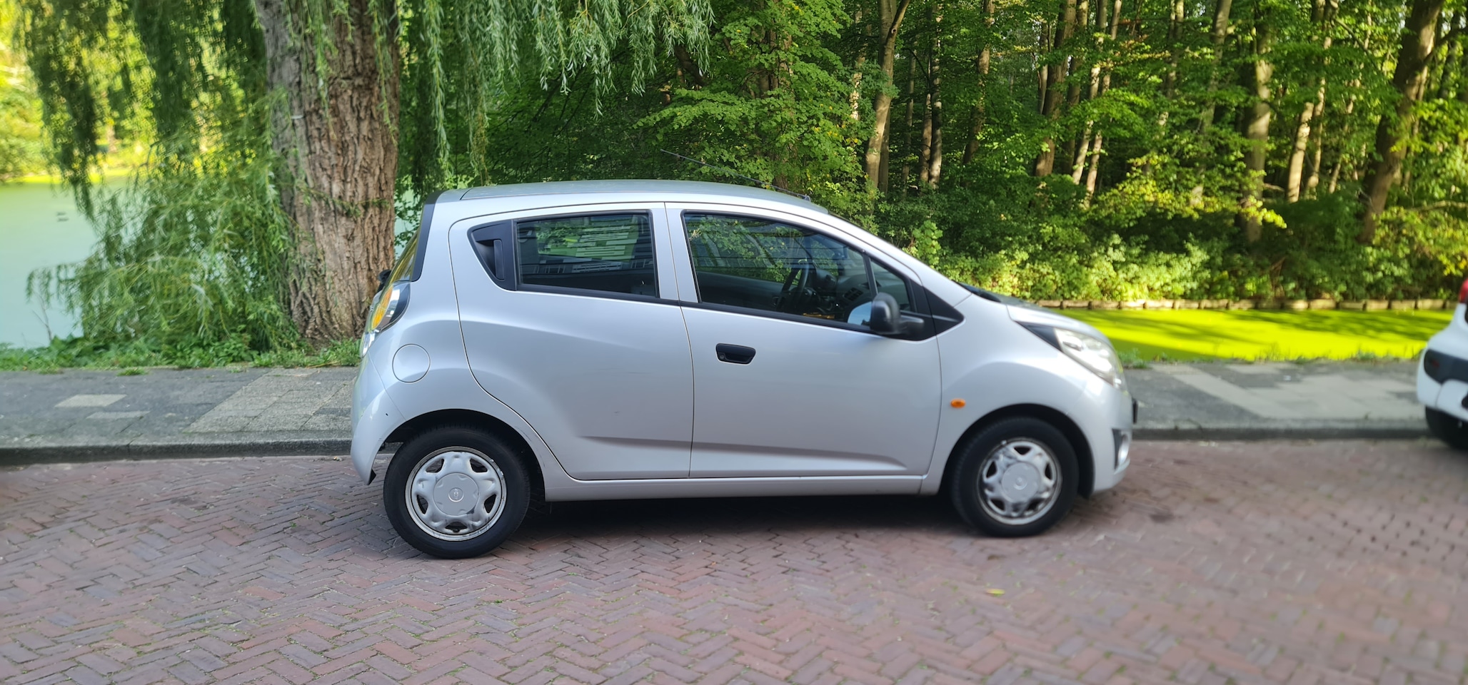 Chevrolet Spark - 1.0 16V L - AutoWereld.nl