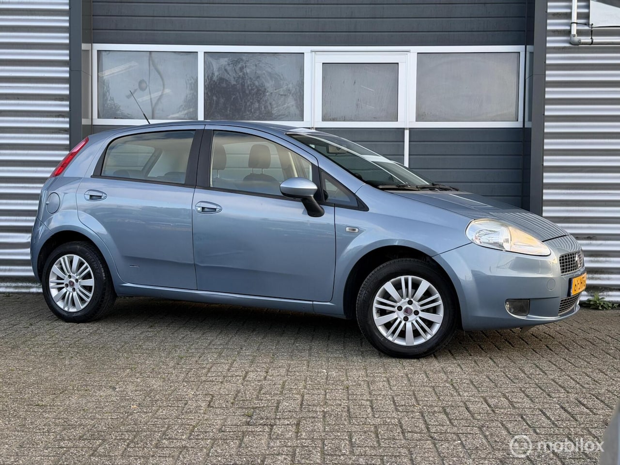 Fiat Grande Punto - 1.4 2009|5 Drs|Luxe|Nwe APK & Distributie| - AutoWereld.nl