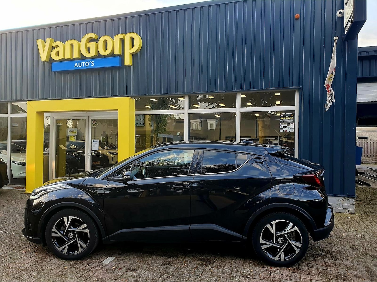 Toyota C-HR - 1.8 Hybrid Dynamic all- in prijs! - AutoWereld.nl