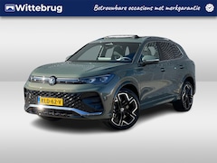 Volkswagen Tiguan - 1.5 eHybrid 272PK DSG R-Line Edition / Resterende Fabrieksgarantie tot 29-06 2030 / Trekha