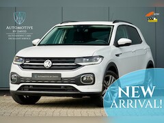 Volkswagen T-Cross - 1.0 TSI 116 pk R-LINE BUSINESS AUTOMAAT / ADAPTIEVE CRUISE CONTROL / NAVIGATIE / APPLE CAR