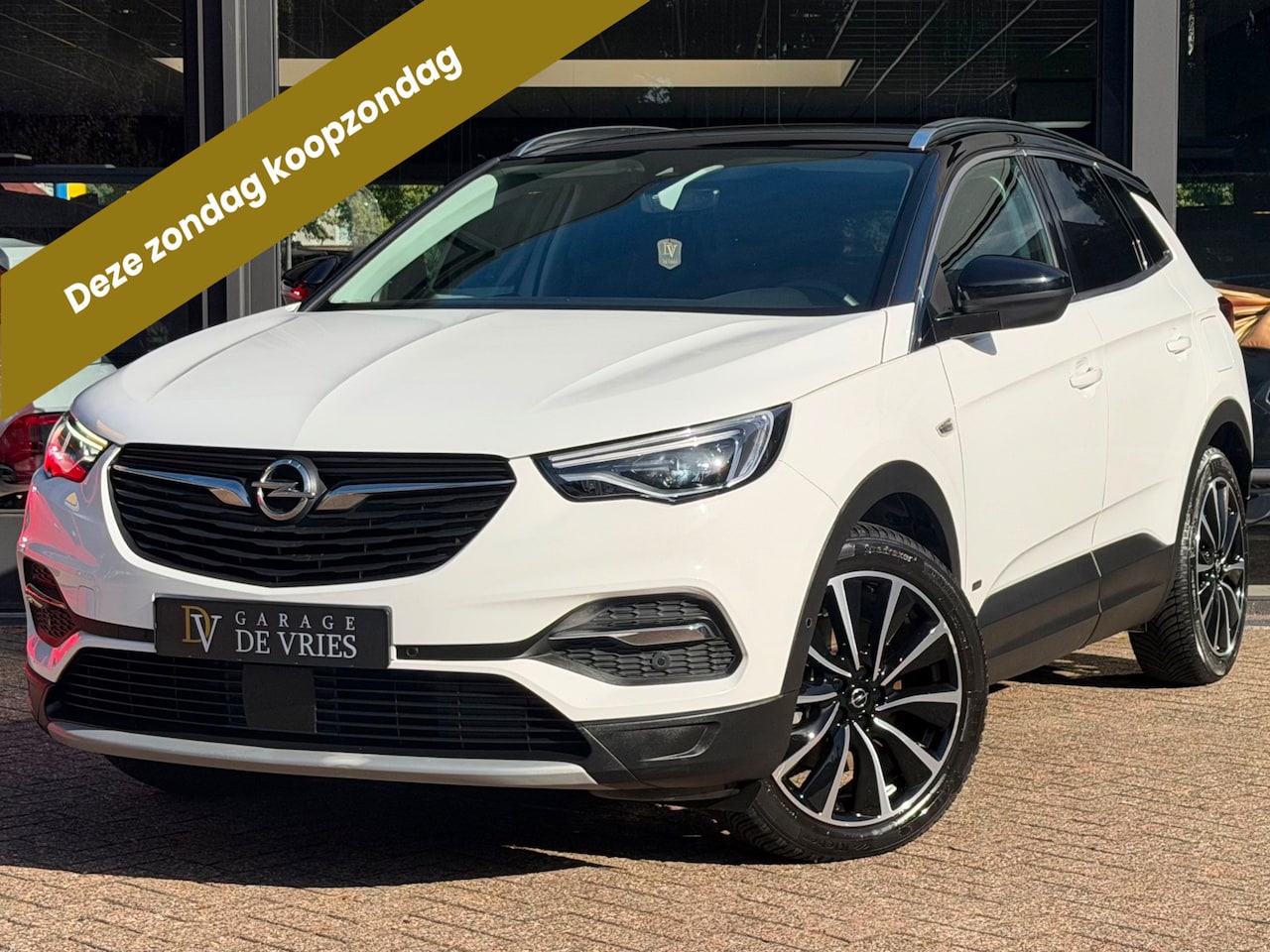 Opel Grandland X - 1.6 Turbo Hybrid Ultimate CarPlay Camera Navi Garantie - AutoWereld.nl