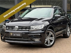 Volkswagen Tiguan - 2.0 TSI 4Motion R-Line DSG ACC Lane Camera Elektrische Trekhaak Garantie