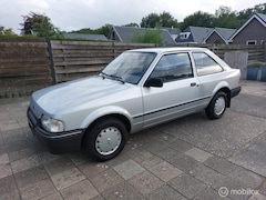 Ford Escort - Automaat 1986 Belastingvrij