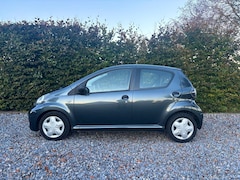 Toyota Aygo - 1.0-12V Cool AIRCO, VOLL.HIST. Lage KM stand