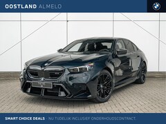 BMW M5 - 5 Serie Automaat / Trekhaak / Carbon-keramische remmen / Carbon Pack / Comfort Access / Bo