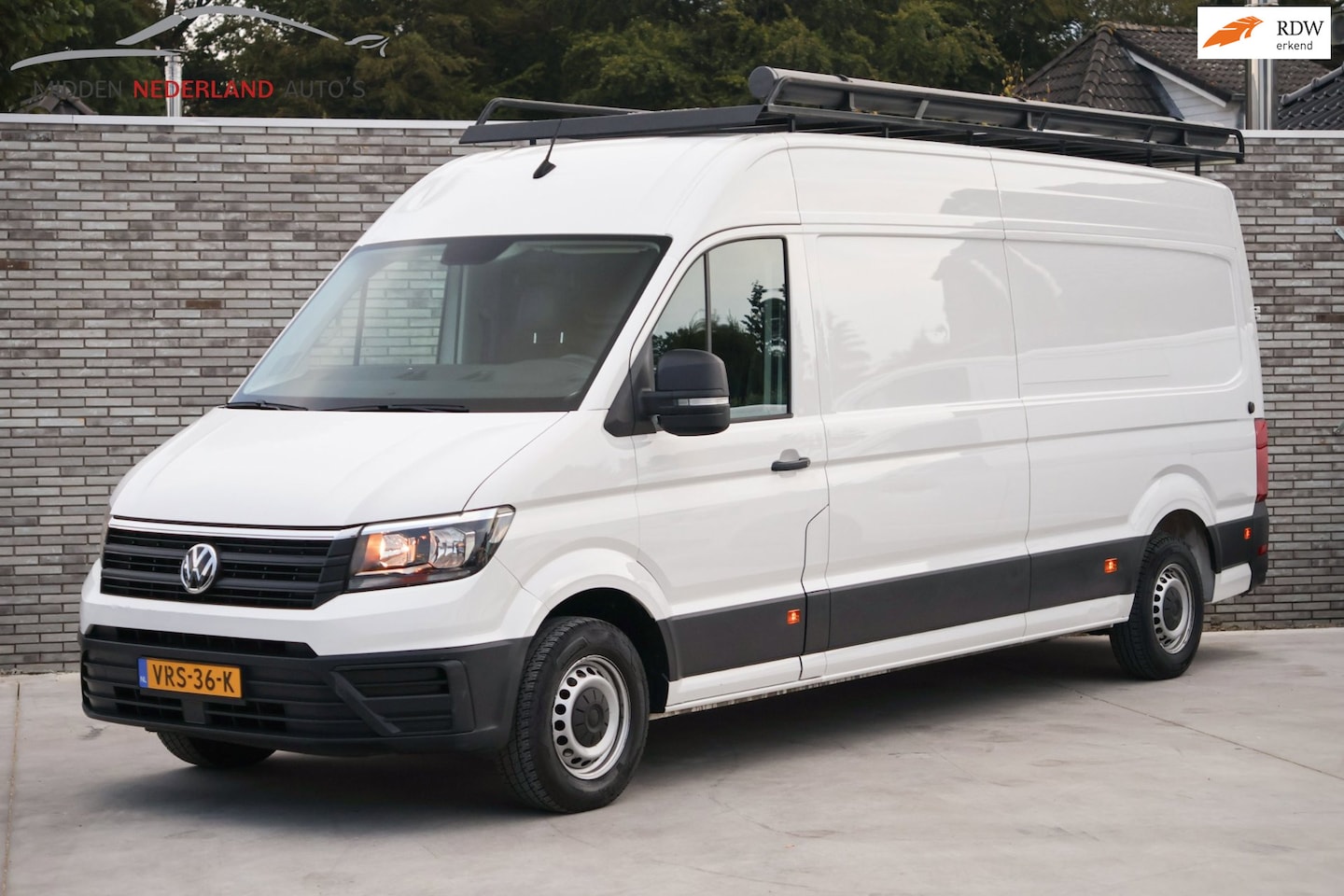 Volkswagen Crafter - 35 2.0 TDI L4H3 Highline * TREKHAAK * L4 H3 * IMPERIAAL * - AutoWereld.nl