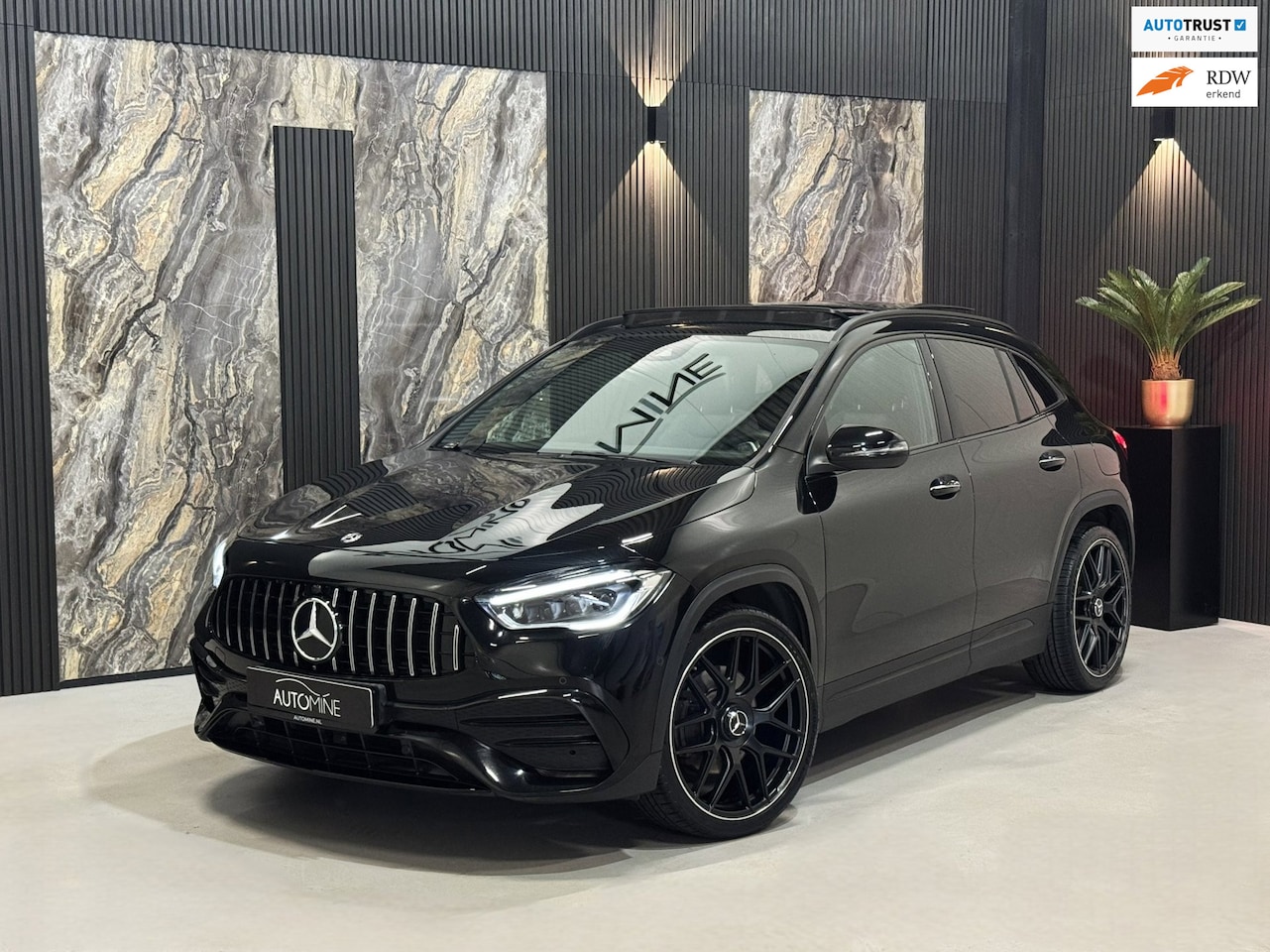 Mercedes-Benz GLA-Klasse - 200 AMG 45 PACK|PANO|SFEER|MEMORY|BLIND SPOT|BOMVOL! - AutoWereld.nl