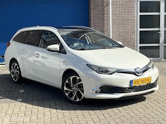 Toyota Auris - 1.8 Hybrid Lease Pro Leder, Panoramadak, Camera, Navi, LED. Dealer Onderhouden