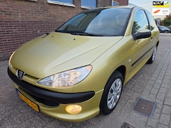 Peugeot 206 - 1.4 XR 122DKM NAP APK Nieuw *1500,