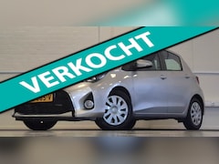 Toyota Yaris - 1.5 Hybrid Now Navi Camera 100% Onderhouden