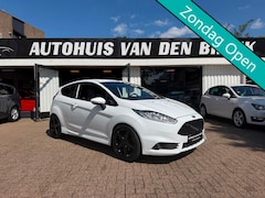 Ford Fiesta - 1.6 ST2 182Pk|Ac|Navi|Clima|Recaro|Leder|Lmv|Elek Pakket|Nw Apk
