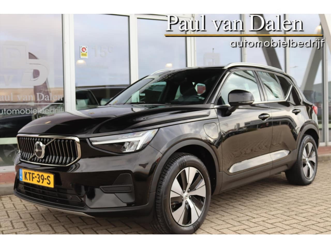 Volvo XC40 - 1.5 T4 211PK Plug-in Hybrid PLUS BRIGHT | Navi | Adapt.Cruise | Memory | Electr.Klep | Sto - AutoWereld.nl