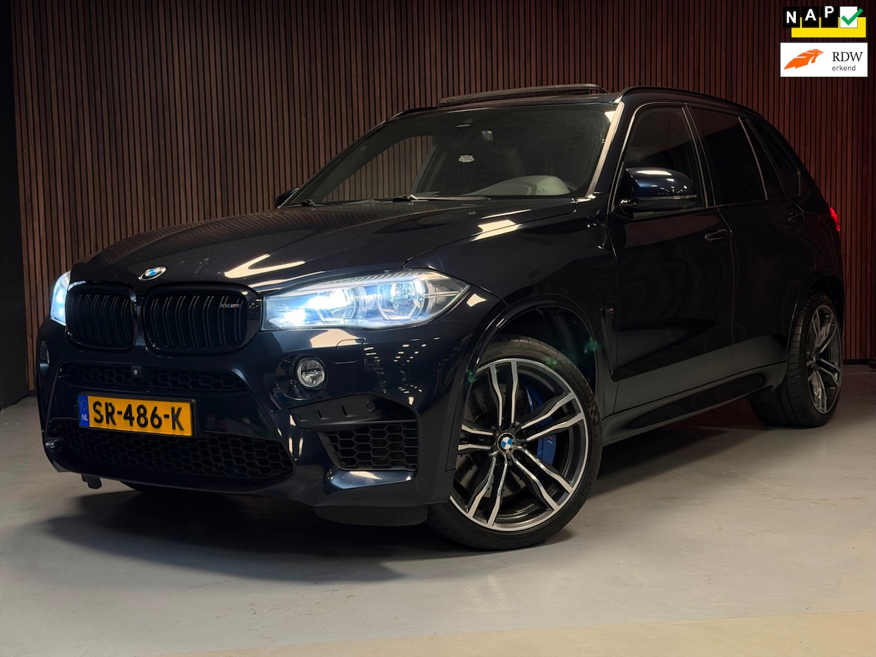 BMW X5M - 4.4 V8|MOSSELMAN GETUNED|800PK|B&O|CARBON|PANORAMADAK|DEALER ONDERHOUDEN|KUIPSTOELEN|ORIGI - AutoWereld.nl