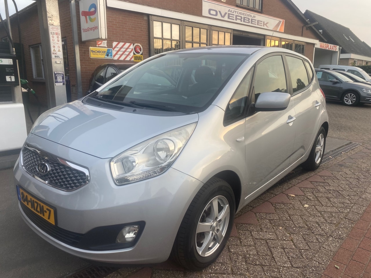 Kia Venga - 1.4 CVVT X-tra 1.4 CVVT X-tra,Airco, Trekhaak - AutoWereld.nl