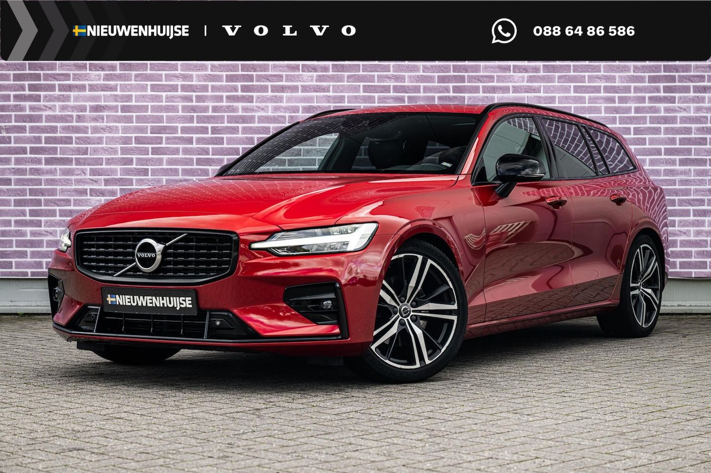 Volvo V60 - 2.0 T4 R-Design | Trekhaak | Panoramadak | Achteruitrijcamera | Parkeersensoren | Parkeerv - AutoWereld.nl