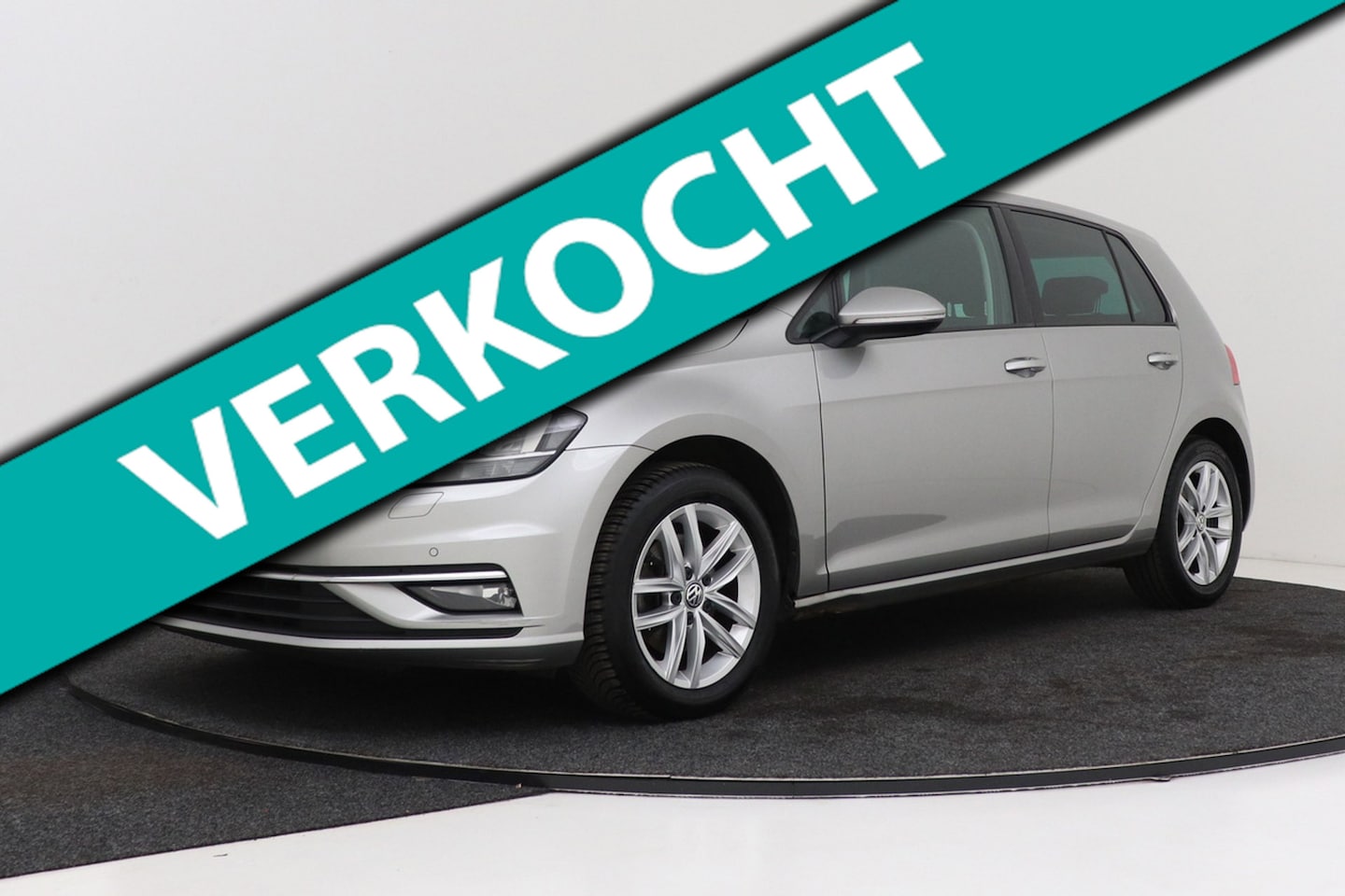 Volkswagen Golf - 1.4 TSI | Dorpelschade | PDC | Navi | Stoelverwarming | Adapt. Cruise | Climate | - AutoWereld.nl