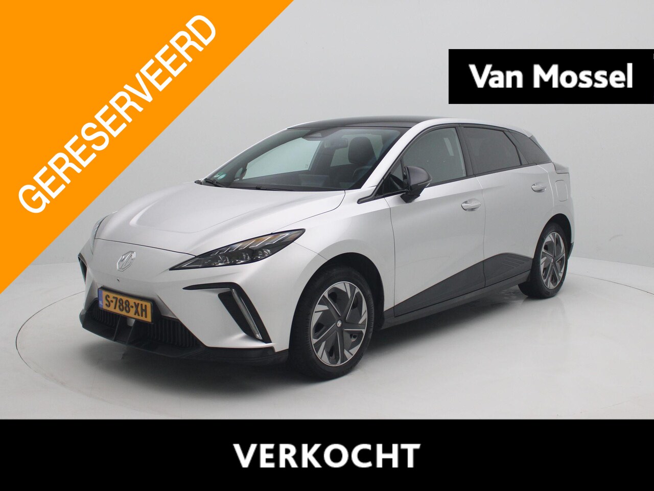 MG MG4 - Luxury 64 kWh | Apple Carplay - Android Auto | Camera | Led Verlichting | Adaptieve Cruise - AutoWereld.nl
