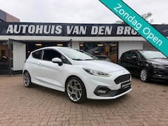 Ford Fiesta - 1.5 EcoBoost ST-3|Camera|LED|B&O|Navi|Carplay AndroidAuto|Sportstoelen|18"lichtmetaal