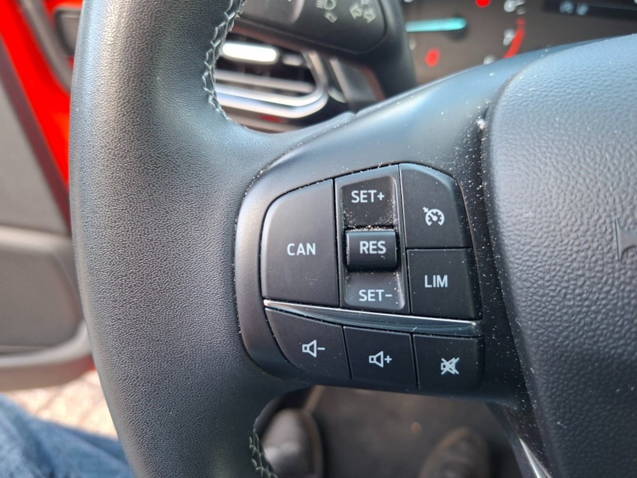 Ford Fiesta - 1.0 Ecoboost 101 Pk Titanium CLIMATE/CRUISE/RADIO DAB/CARPLAY/PDC/LMV/TREKHAAK