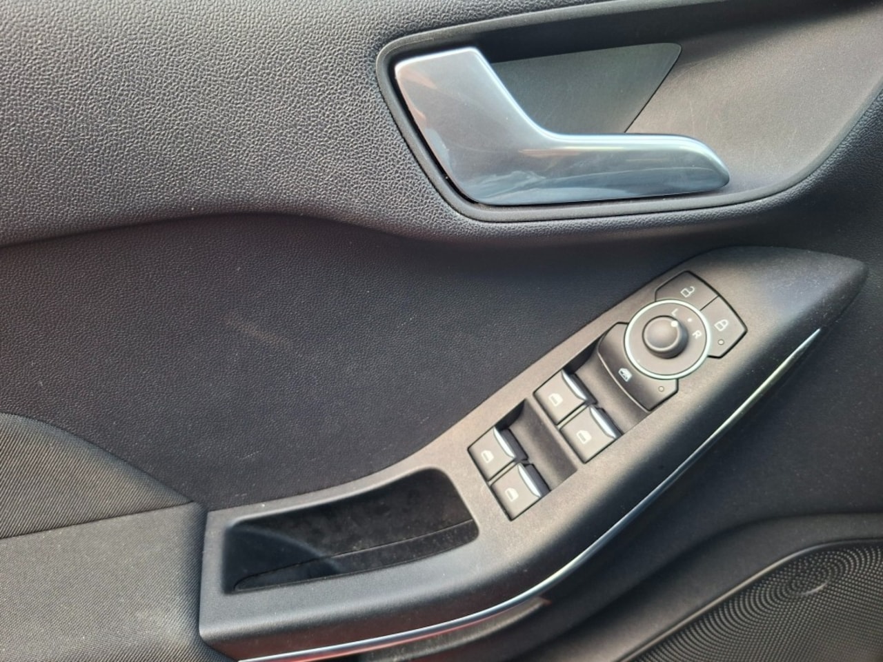 Ford Fiesta - 1.0 Ecoboost 101 Pk Titanium CLIMATE/CRUISE/RADIO DAB/CARPLAY/PDC/LMV/TREKHAAK