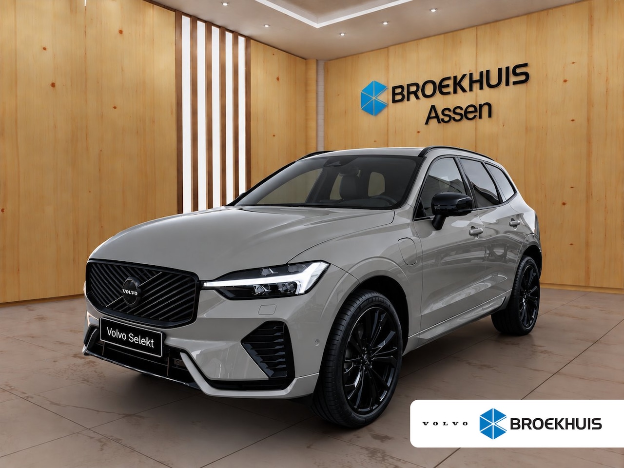 Volvo XC60 - Ultra Black Edition Recharge Plug-In Hybrid AWD | Luchtvering | Trekhaak | Stoel + Stuur V - AutoWereld.nl