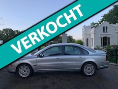 Volvo S80 - 2.0T (5cyl) Aut., Elite, Leder, Stoelverw, 17" LM Wielen, Blijvend Youngtimer, Parking Sup