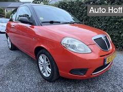Lancia Y(psilon) - Ypsilon 1.2 B-colore | Airco | Elekt. Ramen | LMV | Radio / CD | Nieuwe APK