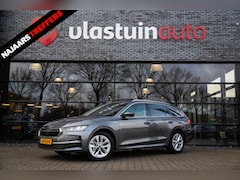 Skoda Octavia Combi - 1.5 TSI MHEV Business Edition , Panoramadak, Stuur/stoelverwarming,