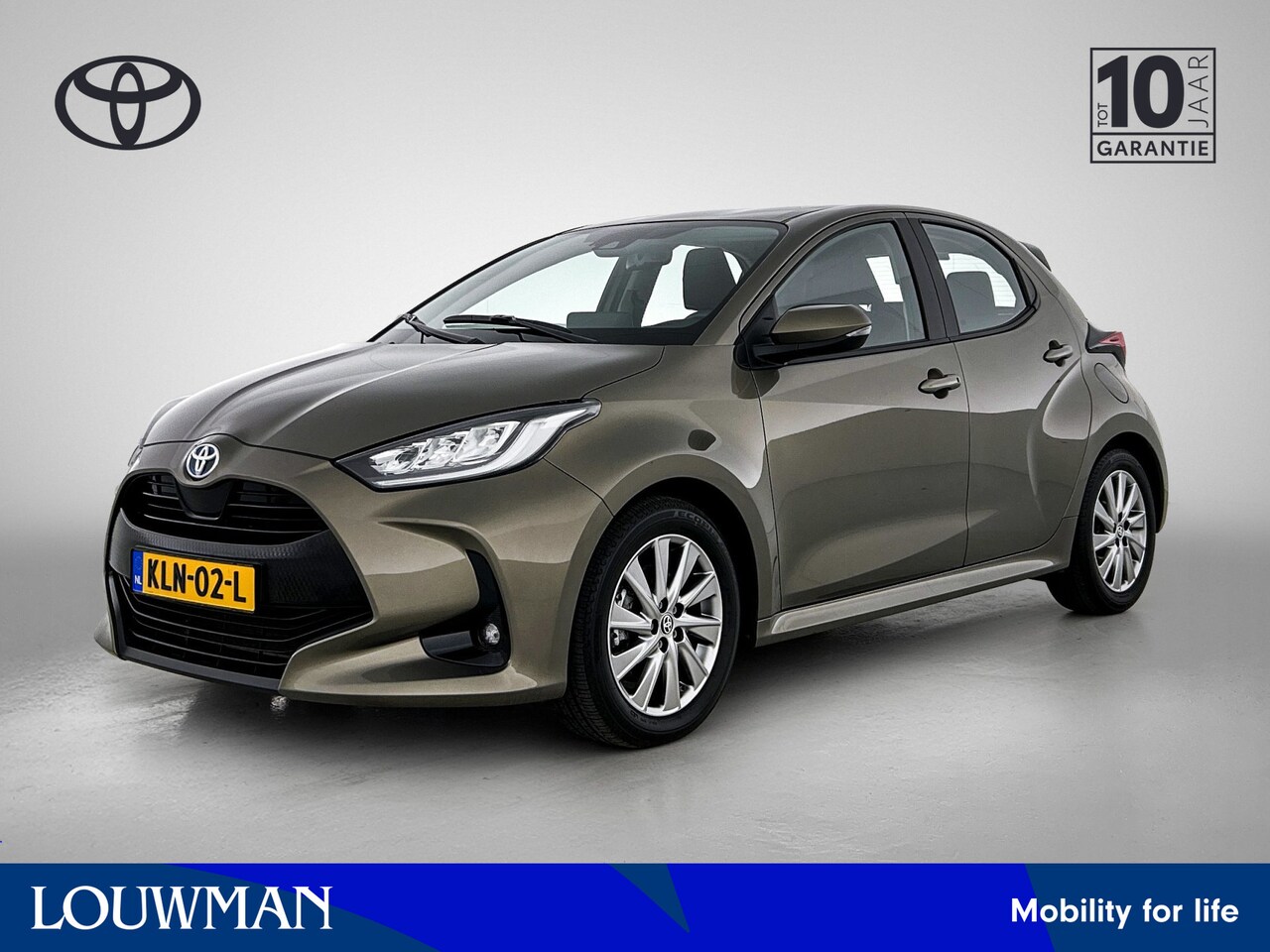 Toyota Yaris - 1.5 Hybrid 115 Business Plus | BTW voertuig | Stoel+stuurverwarming | Apple CarPlay/Androi - AutoWereld.nl