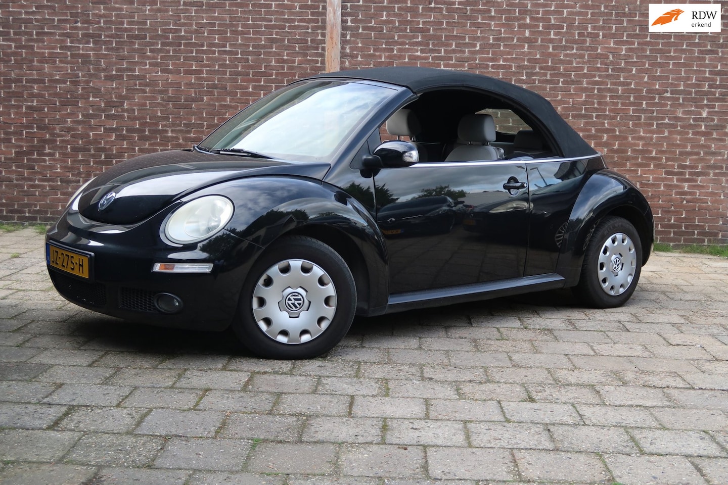 Volkswagen New Beetle Cabriolet - 1.6 Highline *Rijklaarprijs *Airco *Onderhouden - AutoWereld.nl
