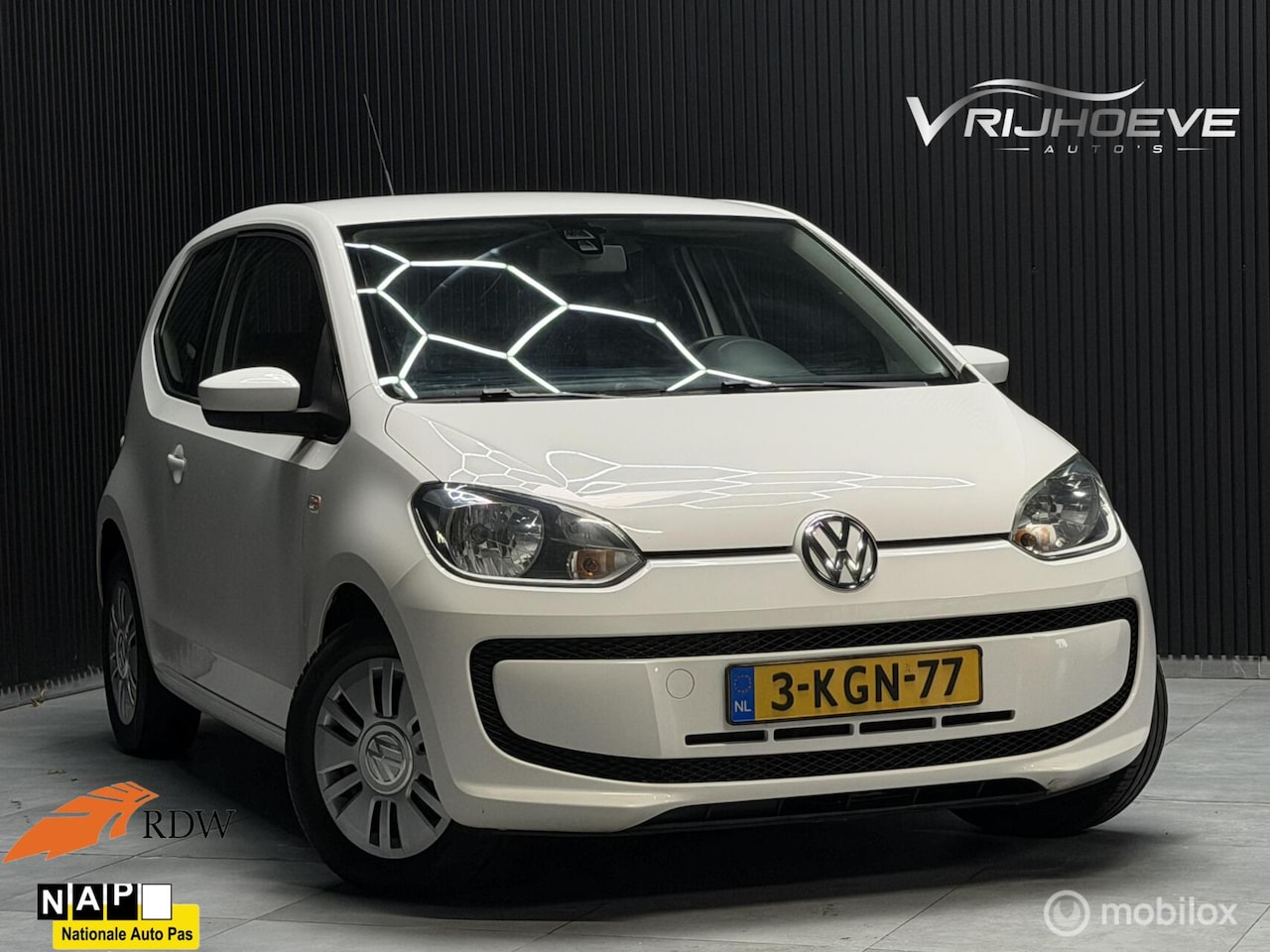 Volkswagen Up! - 1.0 move up! BlueMotion|NAP|APK|AIRCO - AutoWereld.nl
