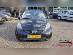 Toyota Aygo - 1.0-12V +