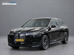 BMW iX - xDrive40 Business Edition Plus 77kWh | SOH 98, 3% | Head-up | Camera
