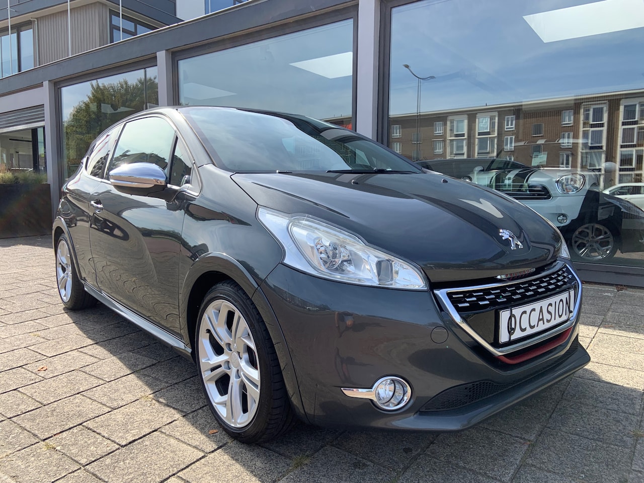 Peugeot 208 - 1.6 THP GTi | Sportstoelen | Spoiler en LM-Velgen - AutoWereld.nl