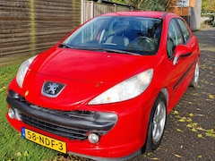 Peugeot 207 - 1.4 XR