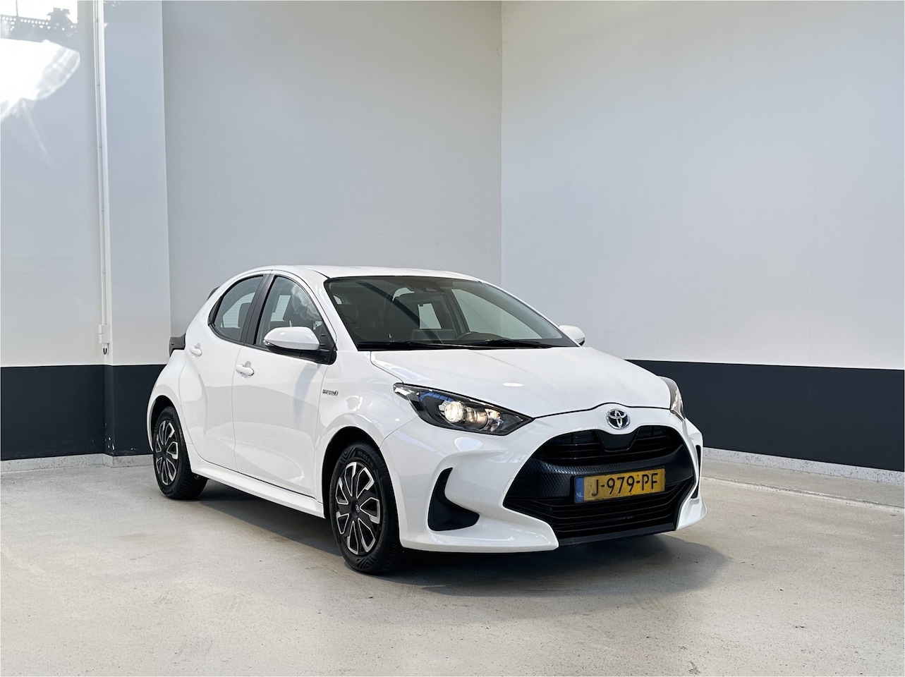Toyota Yaris - 1.5 Hybrid Active | Camera | Carplay/ Android Auto| NL | 1 EIg| - AutoWereld.nl