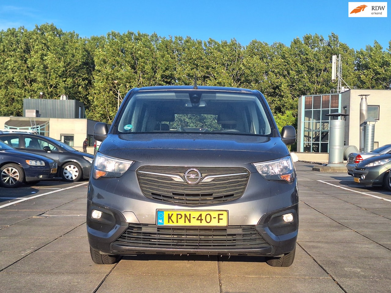 Opel Combo Tour - € 9950,-1.2 Turbo 5 Pers Edition 10/2019 Apk - AutoWereld.nl