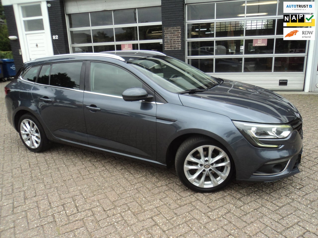 Renault Mégane Estate - 1.3 TCe Zen Cruise Control Navigatie - AutoWereld.nl