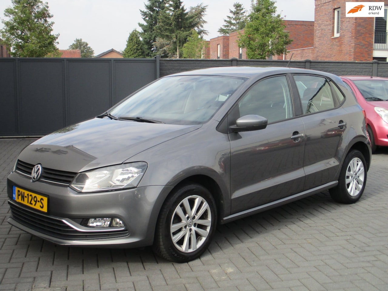 Volkswagen Polo - 1.0 Trendline Airco Facelift 135dkm !! - AutoWereld.nl