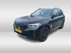 BMW iX3 - High Executive 80 kWh / Trekhaak / Panoramadak / 360Camera / Head-up / 20'' / Leder / Harm